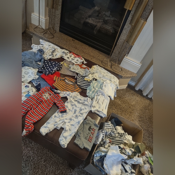 Big bundle of baby boy clothes euc - Picture 12 of 16